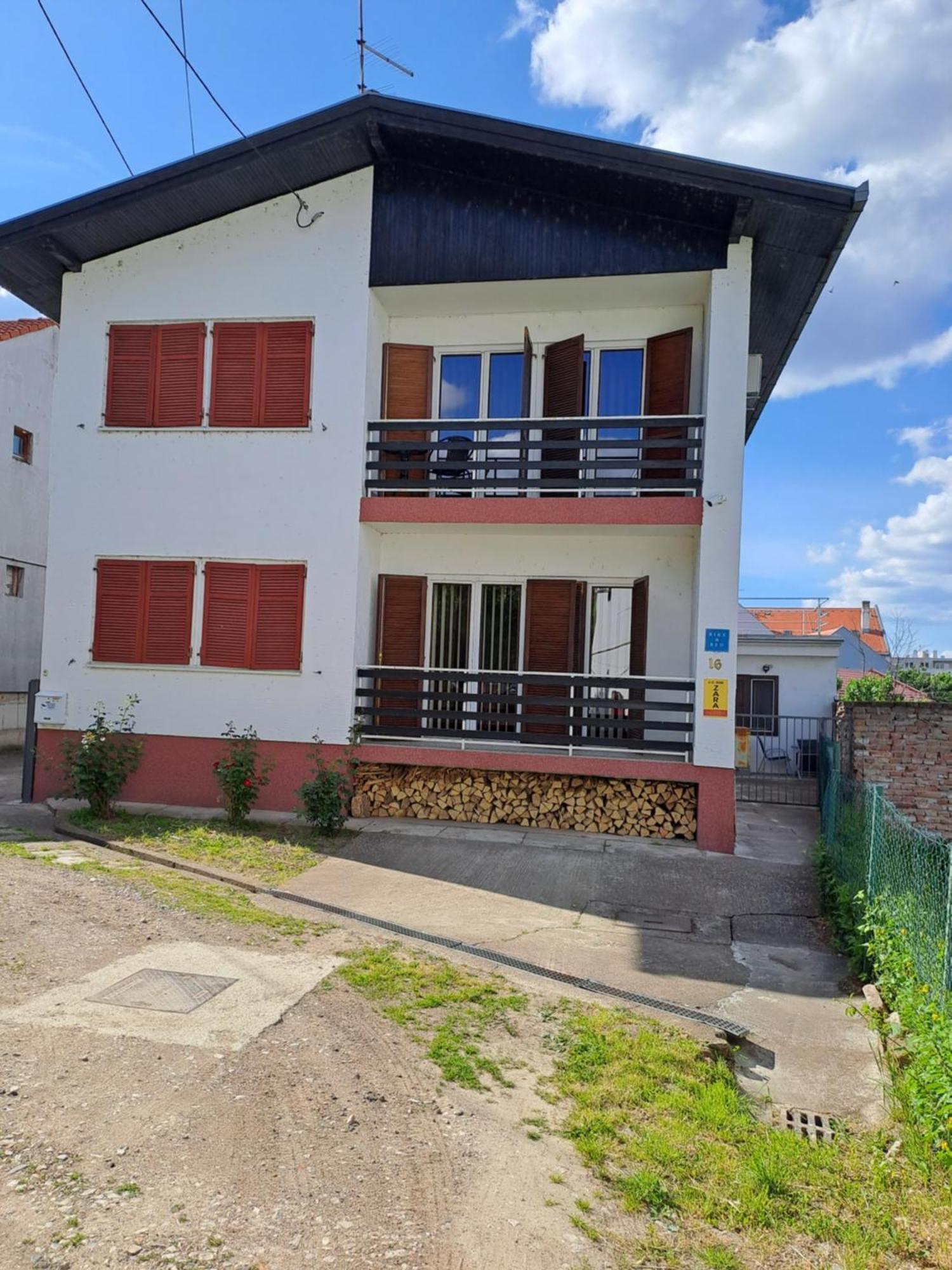 Accommodation Zara Vukovar Eksteriør billede